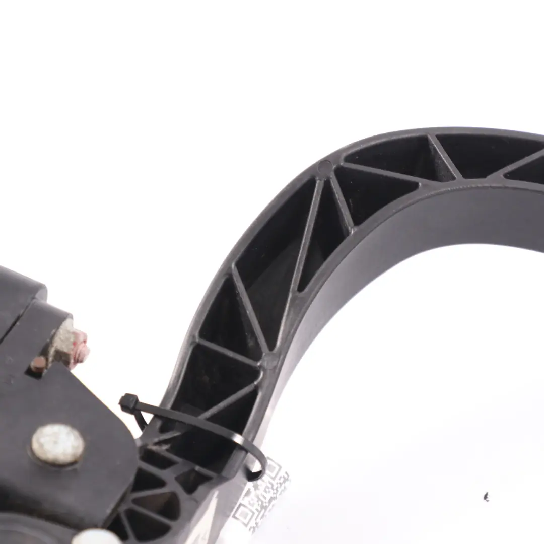 Accelerator Throttle Gas Pedal Assembly to Hyundai H - 1 with Part number 32700-4H800 Hyundai H - 1 Accelerator Throttle Gas Pedal Assembly - SKU rhd-32700-4H800 - Part number 32700-4H800