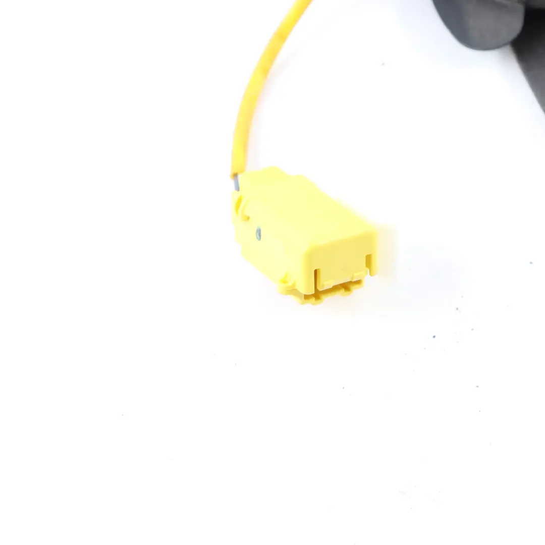 Front Upper Right O/S Seat Belt to VW Volkswagen Tiguan 5N with Part number 5N2857706A VW Volkswagen Tiguan 5N Front Upper Right O/S Seat Belt - SKU rhd-5N2857706A - Part number 5N2857706A