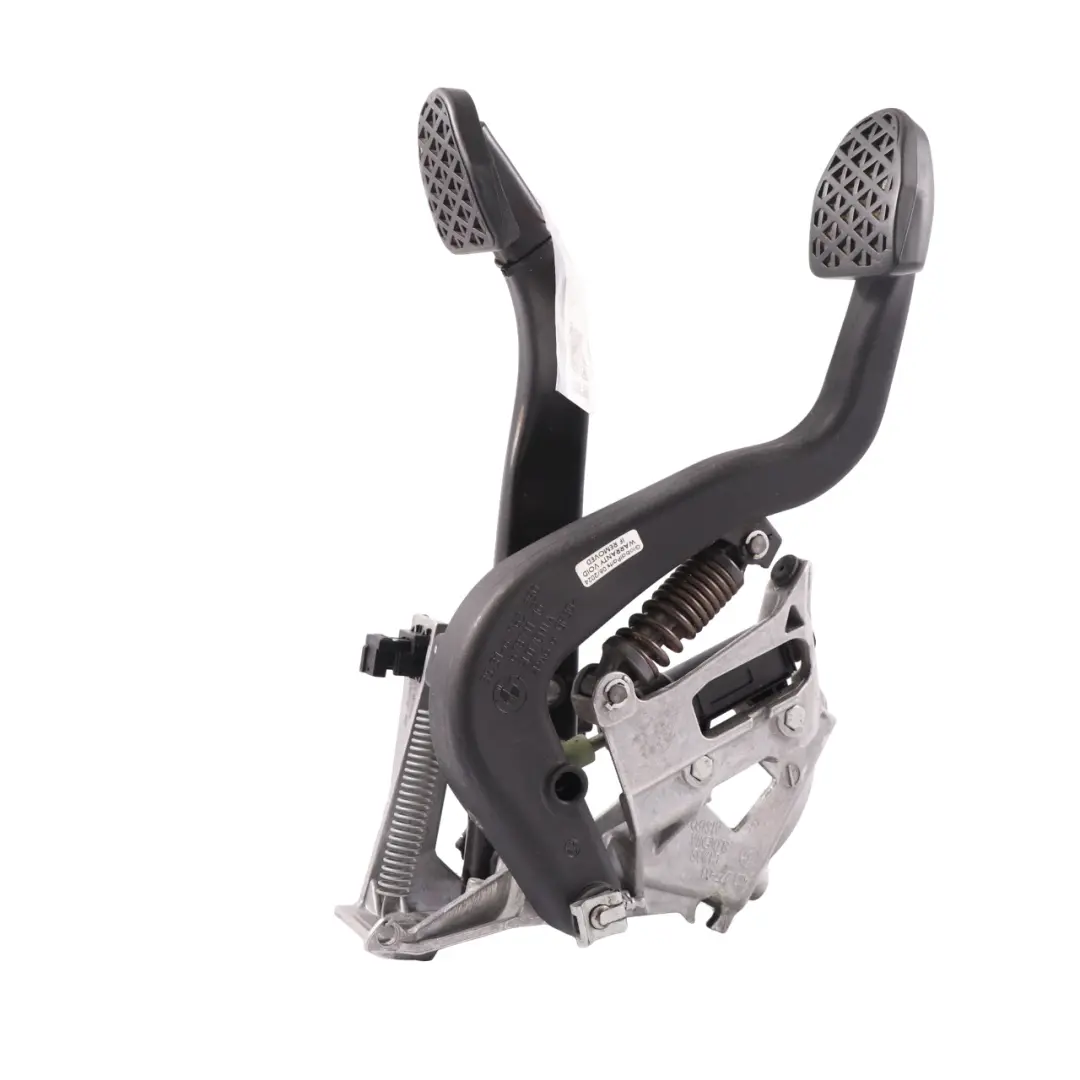 Foot Controls Clutch Brake Pedals to BMW E81 E87 E90 E91 E92 E93 LCI with Part number 6762250 BMW E81 E87 E90 E91 E92 E93 LCI Foot Controls Clutch Brake Pedals - SKU rhd-6762250-1 - Part number 6762250