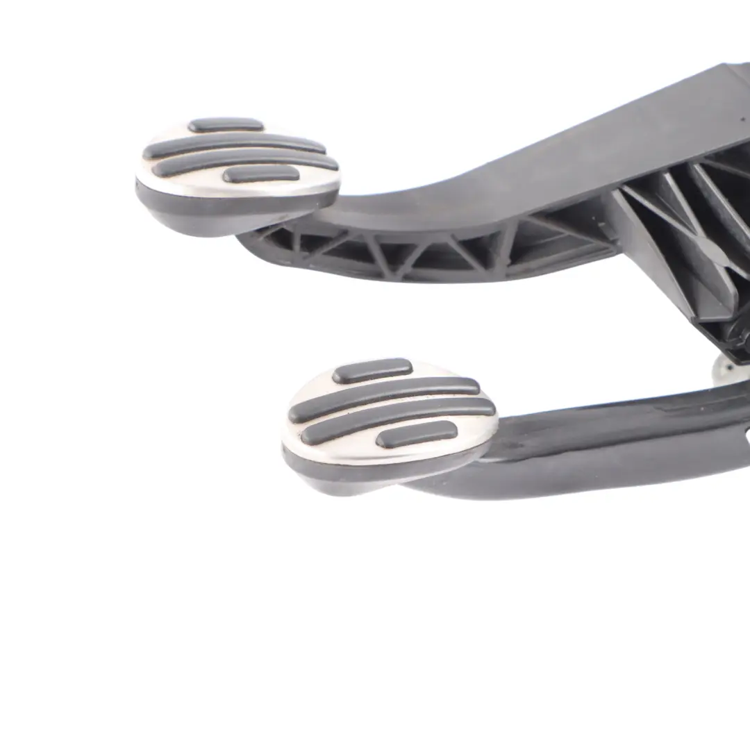 Pedal Set Mini Cooper F55 F56 F57 F60 Brake Clutch Assembly Manual to with Part number 6870846 Pedal Set Mini Cooper F55 F56 F57 F60 Brake Clutch Assembly Manual - SKU rhd-6870846 - Part number 6870846