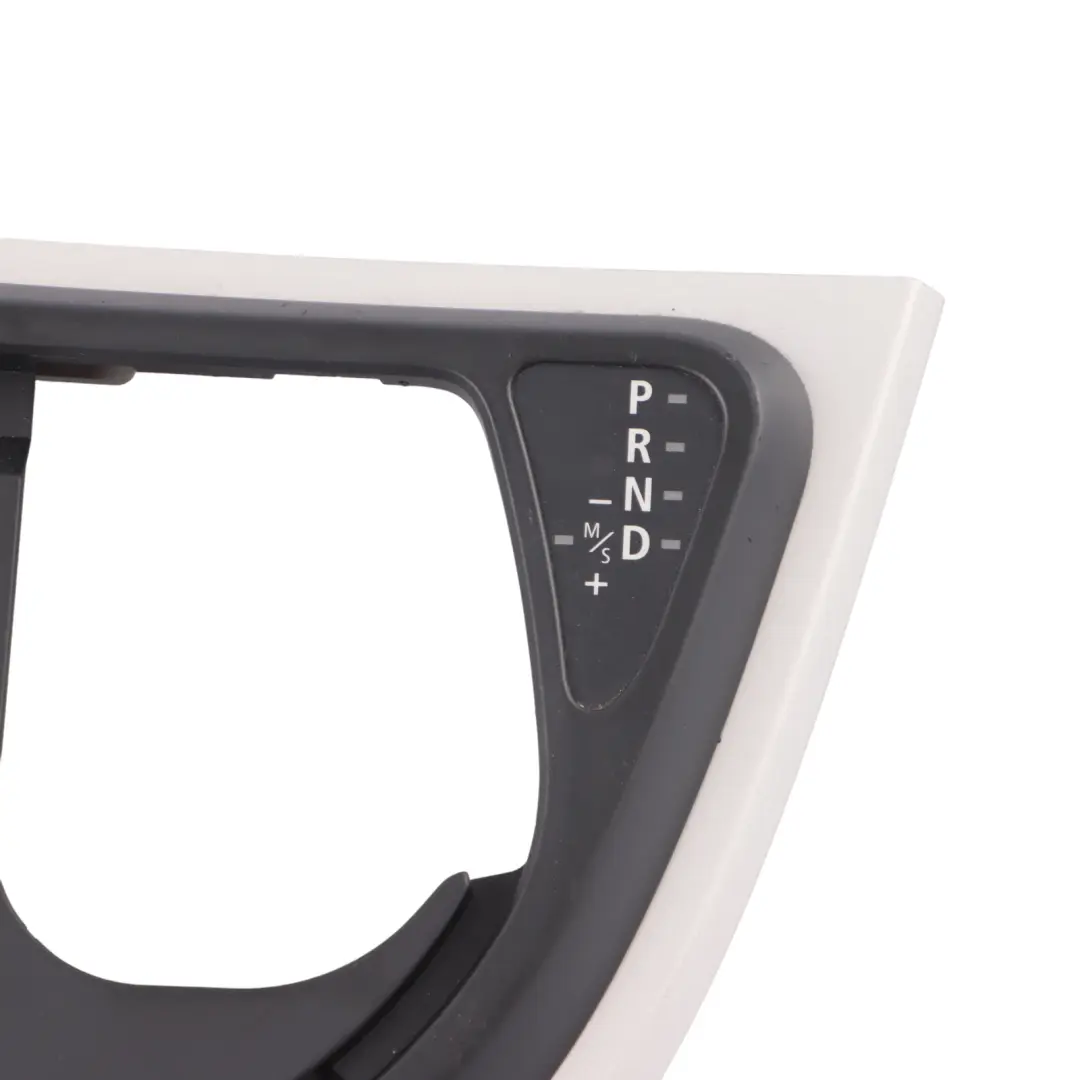 Lever Cover BMW E87 E81 E82 E88 6 Preselect Steptronic Auto Silver to Gear with Part number 7111121 Gear Lever Cover BMW E87 E81 E82 E88 6 Preselect Steptronic Auto Silver - SKU rhd-7111121-7 - Part number 7111121