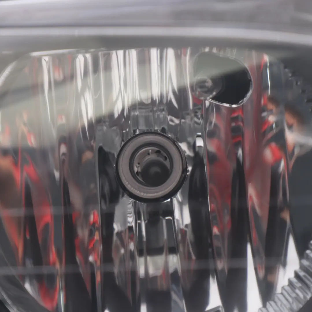 Front Headlight Bi Xenon Right O/S Lamp to BMW E46 with Part number 7165822 BMW E46 Front Headlight Bi Xenon Right O/S Lamp - SKU rhd-7165822 - Part number 7165822