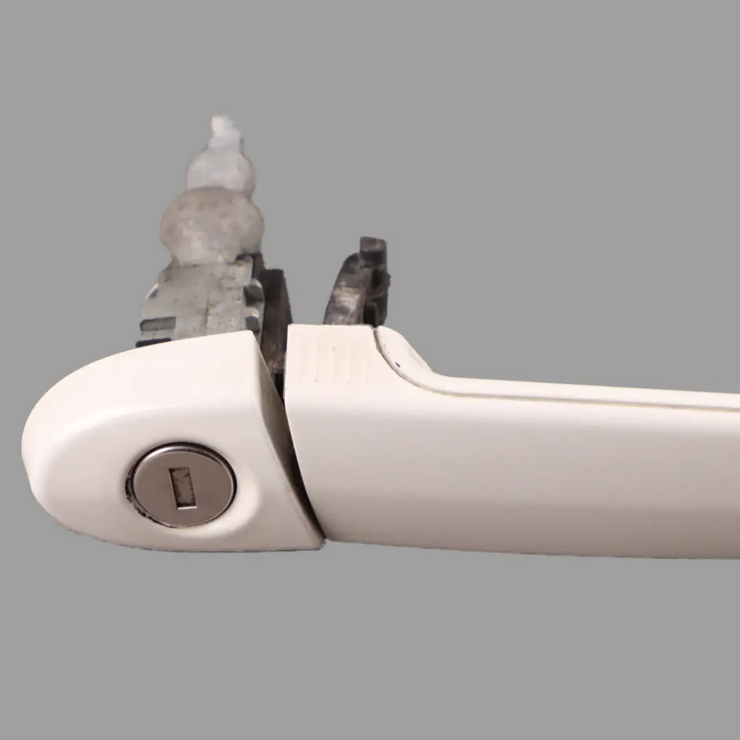 Door Grab Handle BMW E90 E91 Front Right O/S Comfort Access Alpine White - 300 to with Part number 7207566 Door Grab Handle BMW E90 E91 Front Right O/S Comfort Access Alpine White - 300 - SKU rhd-7207566-AW - Part number 7207566