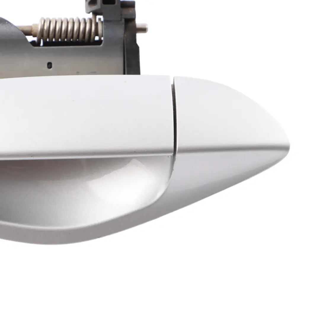 Outer Door Opener Left Grab Handle Cover N/S Titansilber Silver - 354 to BMW Z4 E89 with Part number 7250113 BMW Z4 E89 Outer Door Opener Left Grab Handle Cover N/S Titansilber Silver - 354 - SKU rhd-7250113-TS - Part number 7250113