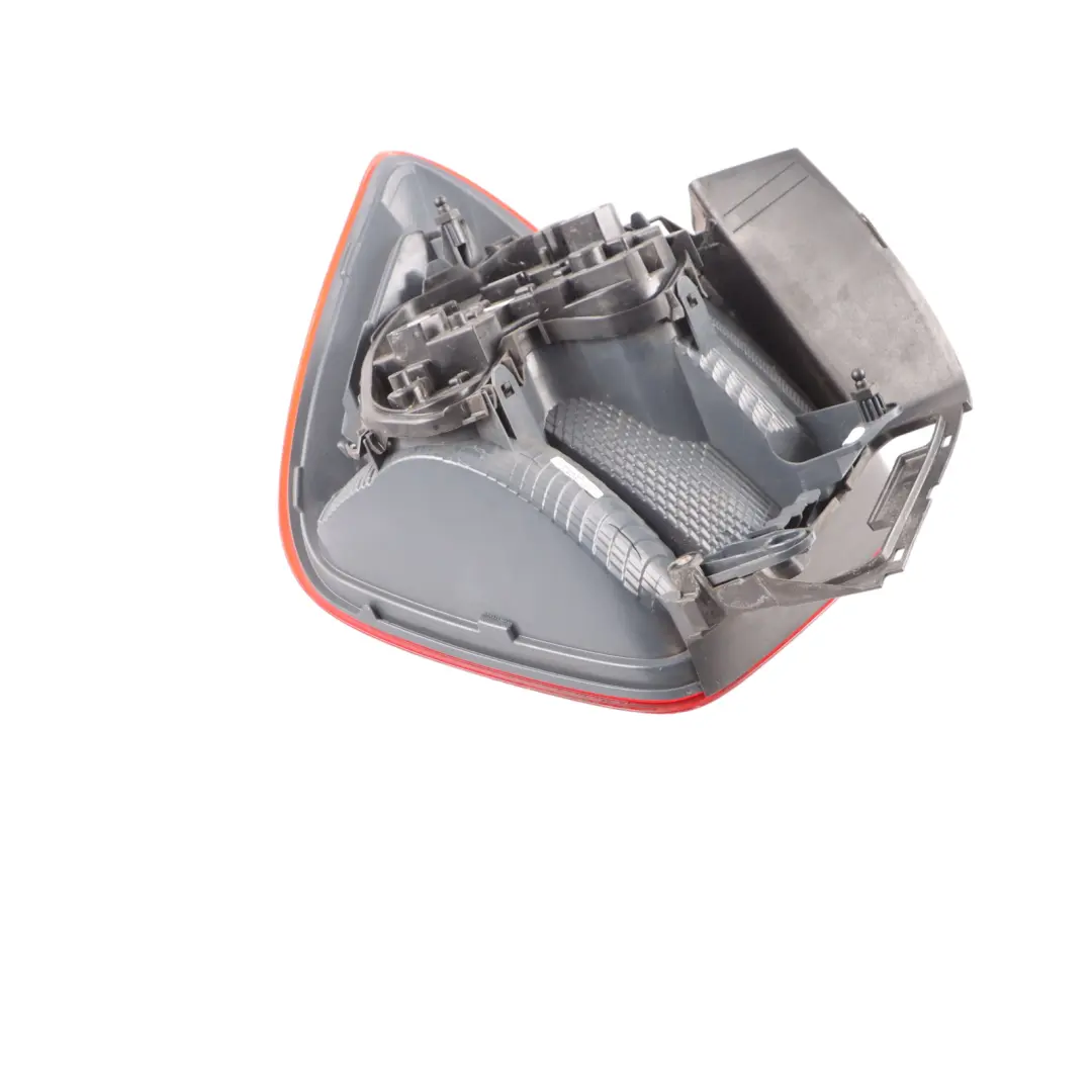 Lamp BMW F20 F21 Tail Light White Turn Indicator Right O/S to Rear with Part number 7270098 Rear Lamp BMW F20 F21 Tail Light White Turn Indicator Right O/S - SKU rhd-7270098-4 - Part number 7270098