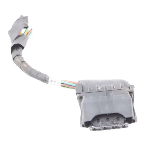 Bi-Xenon Headlamp BMW F10 F11 LCI Front Left N/S Headlight Plug Socket Wiring to with Part number 7343913 Bi-Xenon Headlamp BMW F10 F11 LCI Front Left N/S Headlight Plug Socket Wiring - SKU rhd-7343913-2 - Part number 7343913