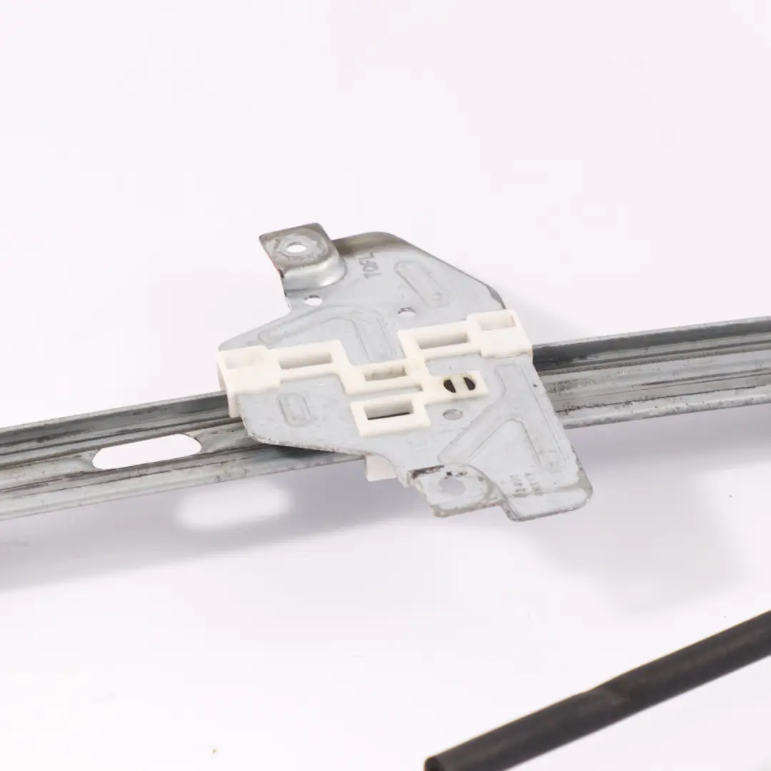 Hyundai H - 1 Window Regulator Power Lifter Front Right O/S Motor - SKU rhd-82403-4H010 - Part number 82403-4H010
