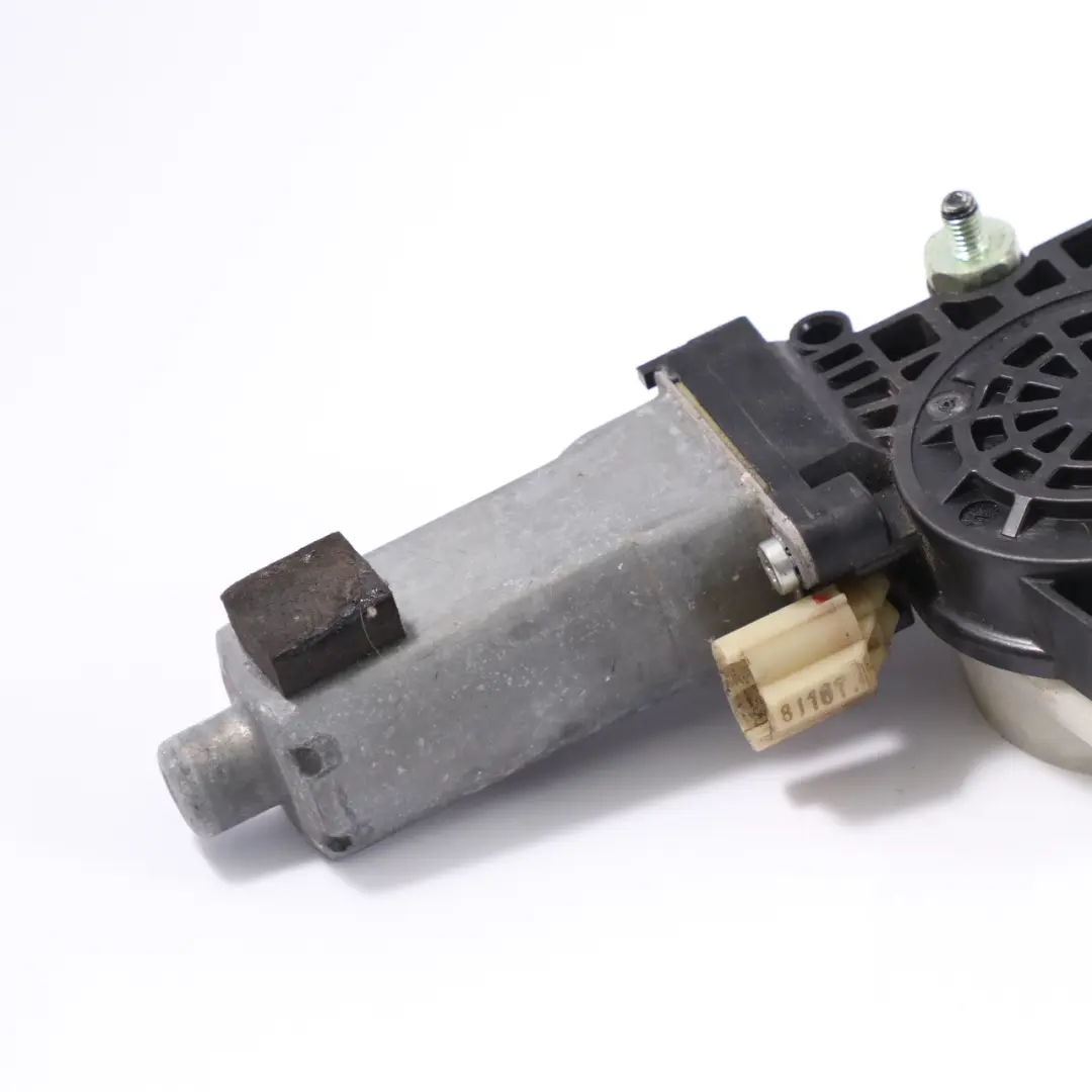 Window Regulator Power Lifter Front Right O/S Motor to Hyundai H - 1 with Part number 82403-4H010 Hyundai H - 1 Window Regulator Power Lifter Front Right O/S Motor - SKU rhd-82403-4H010 - Part number 82403-4H010