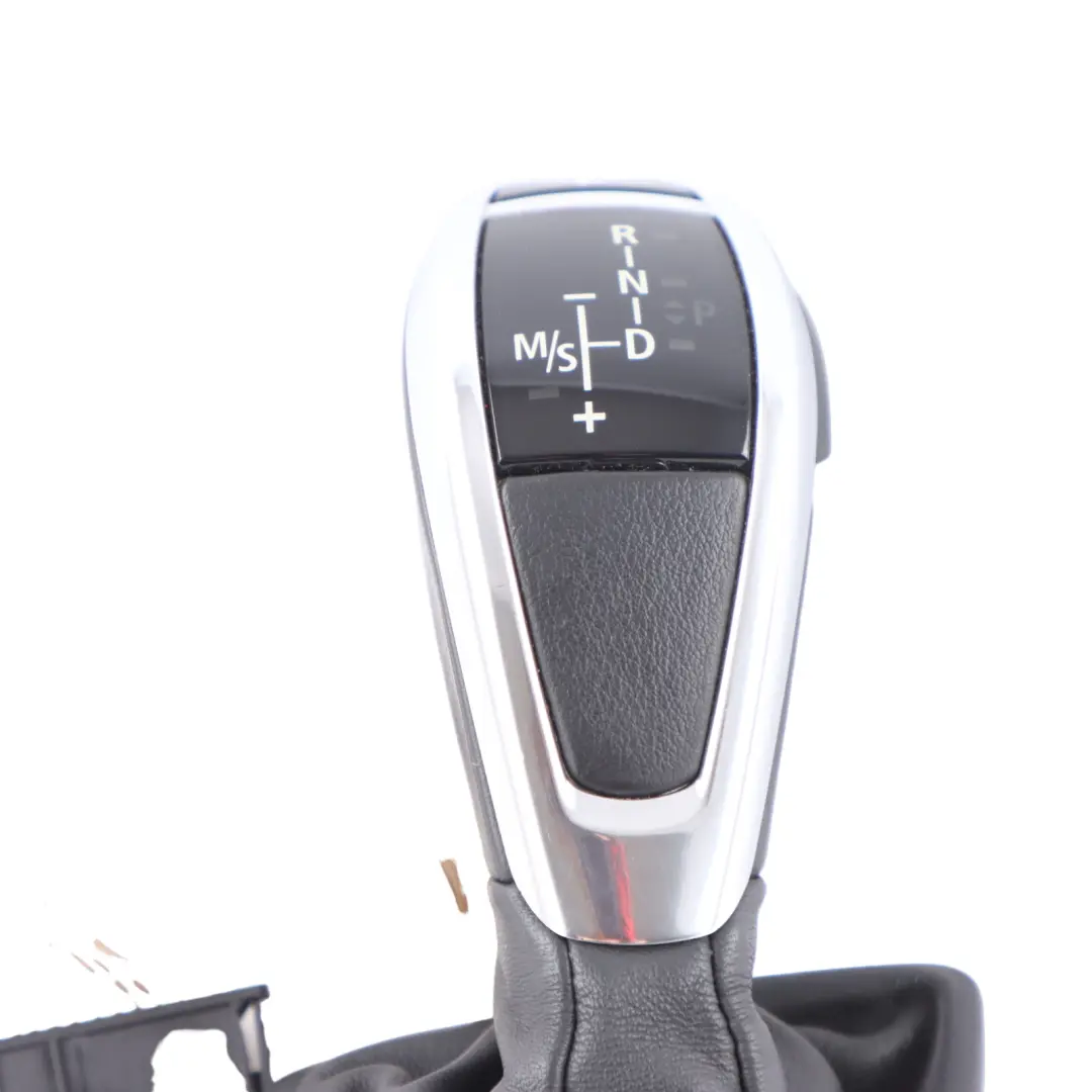 Selector Lever Grip Black to BMW 6 Series E63 E64 LCI Gear Cover with Part number 9142953 BMW 6 Series E63 E64 LCI Gear Cover Selector Lever Grip Black - SKU rhd-9142953 - Part number 9142953