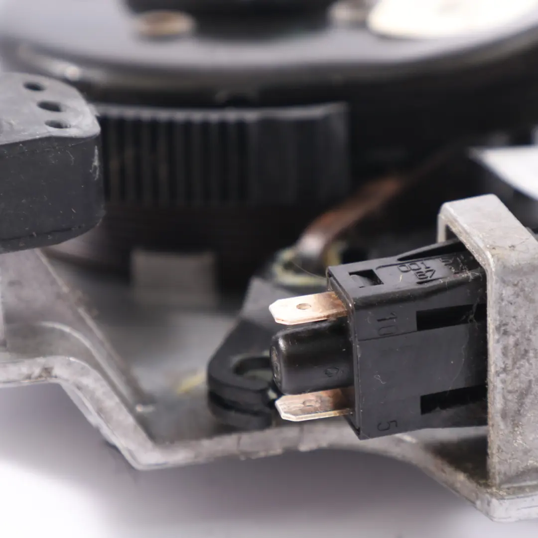 Handbrake Parking Foot Brake Pedal to Mercedes ML W164 W251 with Part number A1644201384 Mercedes ML W164 W251 Handbrake Parking Foot Brake Pedal - SKU rhd-A1644201384 - Part number A1644201384