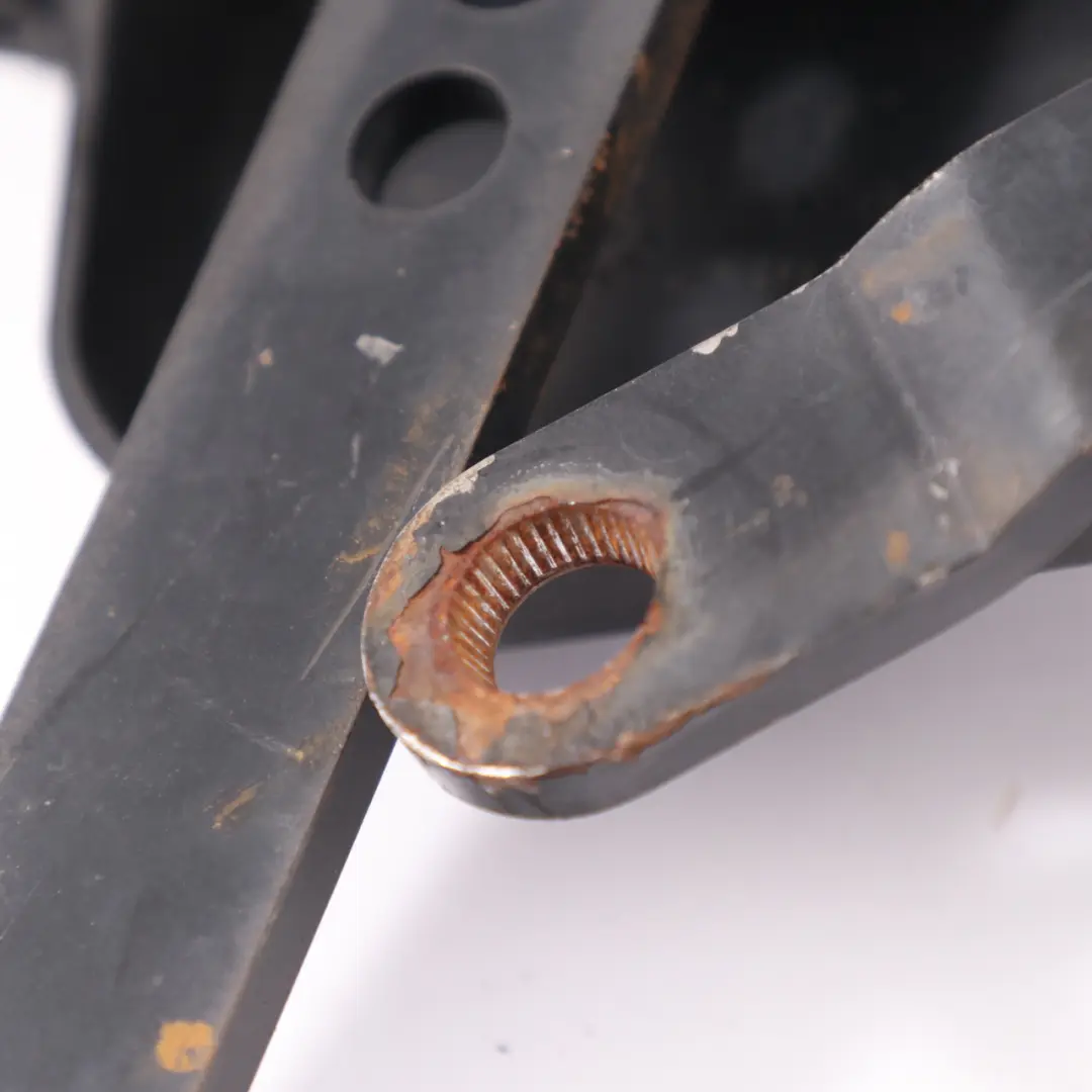 Windscreen Wiper Arm Windshield Front Right O/S A1648201340 to Mercedes ML W164 with Part number A1648200644 Mercedes ML W164 Windscreen Wiper Arm Windshield Front Right O/S A1648201340 - SKU rhd-A1648200644 - Part number A1648200644