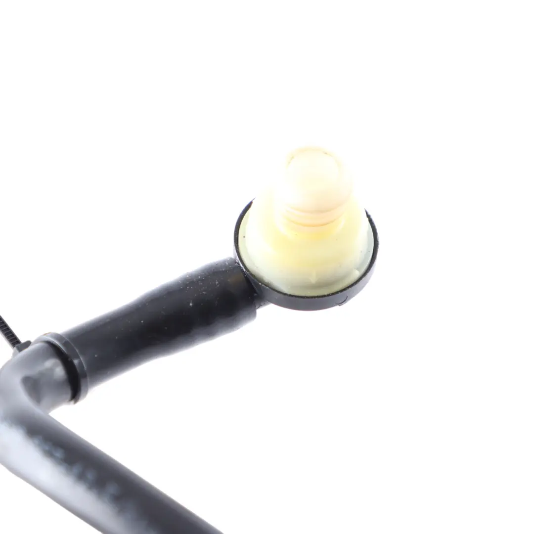 Vacuum Line Brake Booster Servo Hose Pipe to Mercedes CLS 350 C219 with Part number A2114301429 Mercedes CLS 350 C219 Vacuum Line Brake Booster Servo Hose Pipe - SKU RHD-A2114301429 - Part number A2114301429