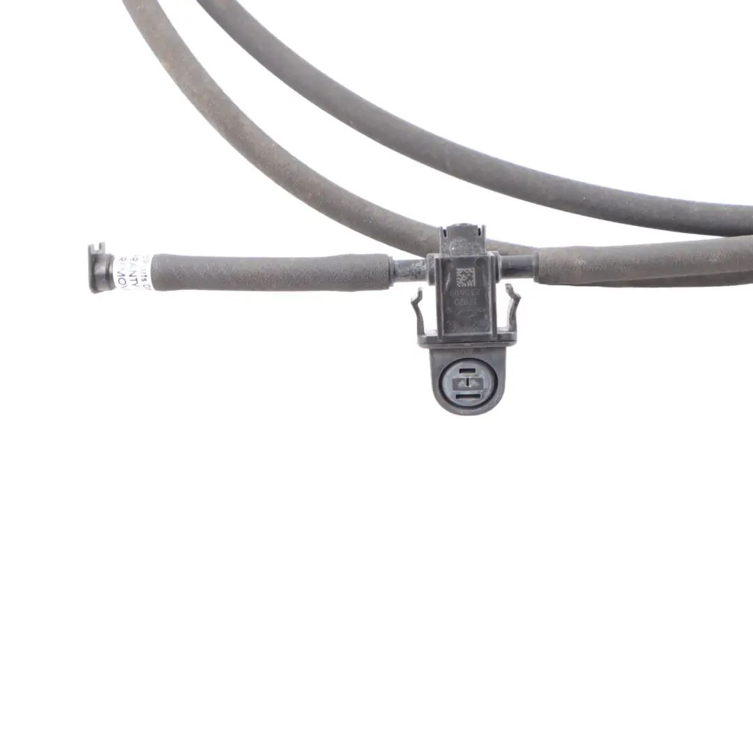 Windscreen Windshield Washer Spray Nozzle Jet to Mercedes W212 with Part number A2128601092 Mercedes W212 Windscreen Windshield Washer Spray Nozzle Jet - SKU rhd-A2128601092 - Part number A2128601092