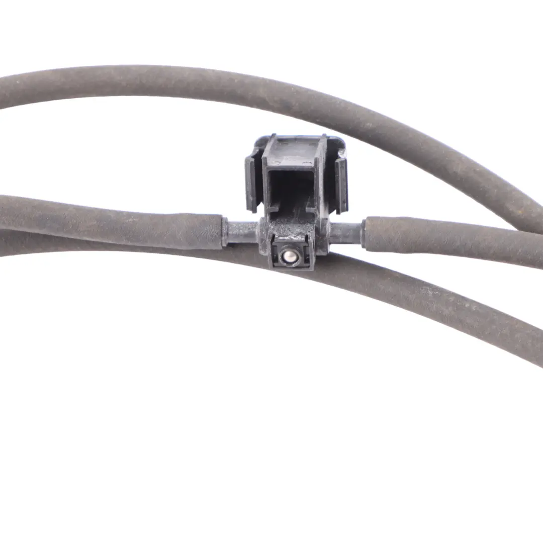 Windscreen Windshield Washer Spray Nozzle Jet to Mercedes W212 with Part number A2128601092 Mercedes W212 Windscreen Windshield Washer Spray Nozzle Jet - SKU rhd-A2128601092 - Part number A2128601092