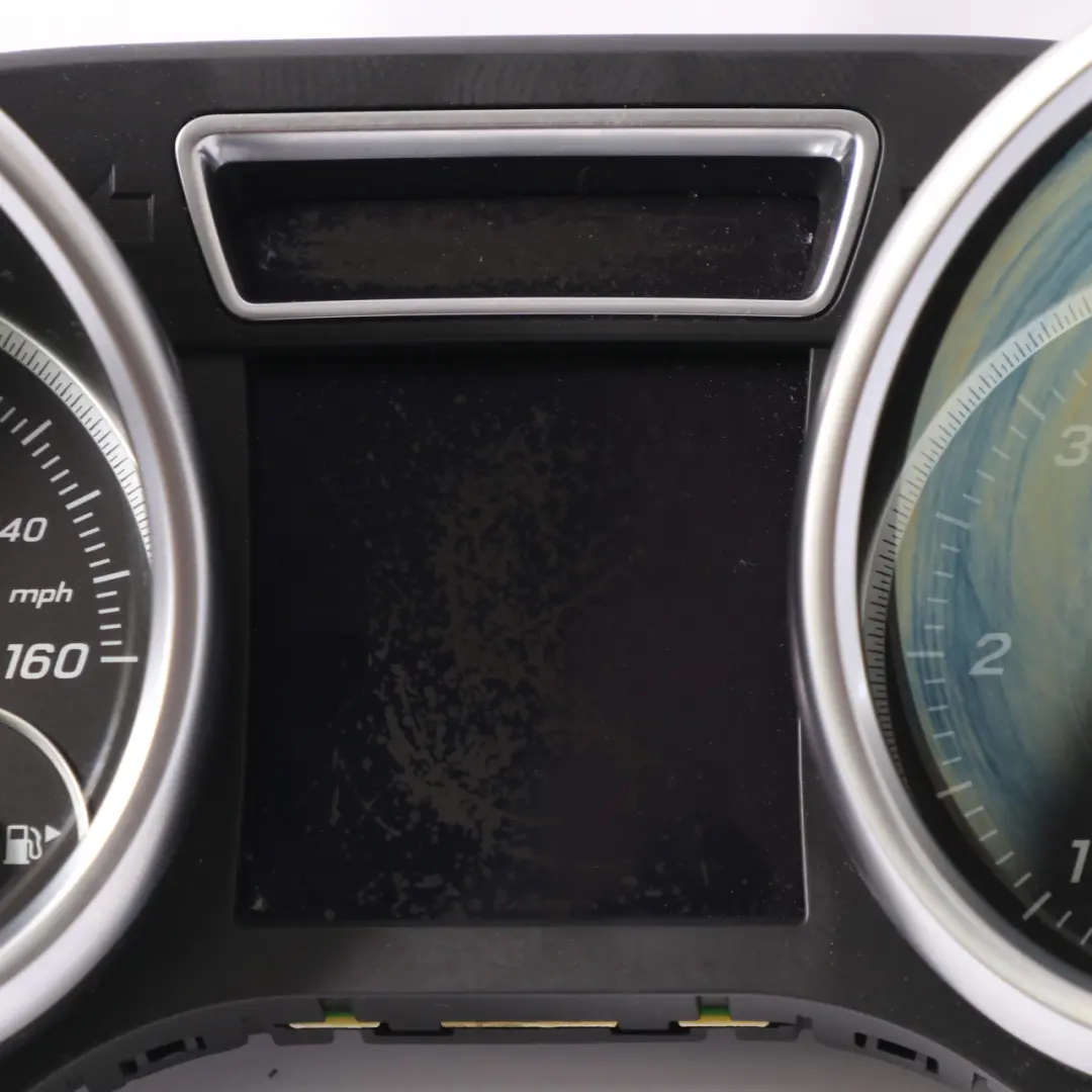 Instrument Cluster Speedo Clocks Diesel Automatic to Mercedes C292 with Part number A2929002704 Mercedes C292 Instrument Cluster Speedo Clocks Diesel Automatic - SKU rhd-A2929002704 - Part number A2929002704