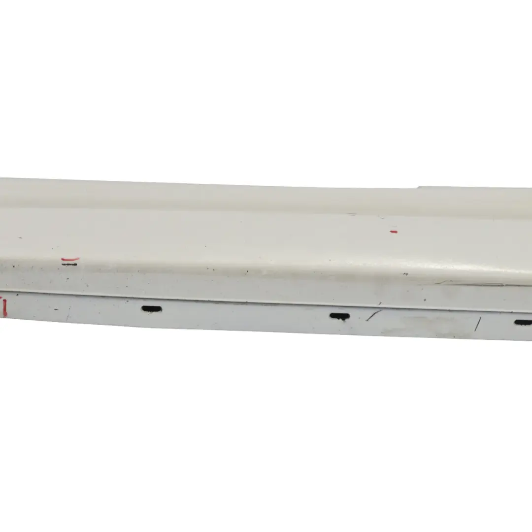 BMW E87 LCI Bas de Porte Couverture Seuil A Gauche Blanc des Alpes 3 - SKU 0036145-AW - Numéro de pièce 51770036145
