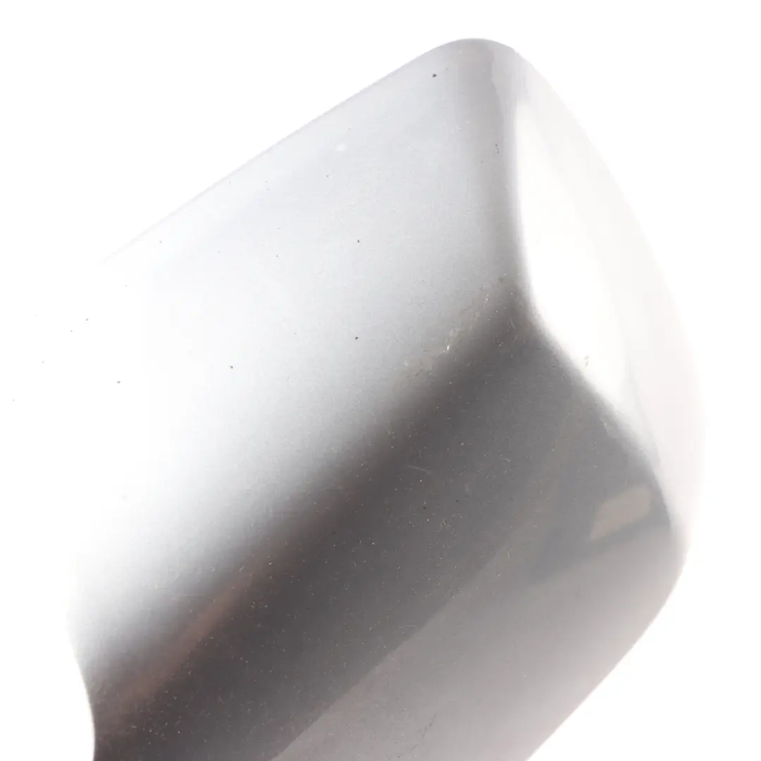 Cache Rétroviseur Aile Droit Capuchon Casing Gris Argent A08 pour BMW X3 E83 à propos du numéro de pièce 0302960 BMW X3 E83 Cache Rétroviseur Aile Droit Capuchon Casing Gris Argent A08 - SKU 0302960-SBG - Numéro de pièce 0302960