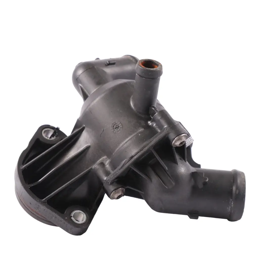 Volkswagen Golf Caddy 1.6 TDI CAY Kühlmittel Thermostat Gehäuse - SKU 03L121111R - Teilenummer 03L121111R