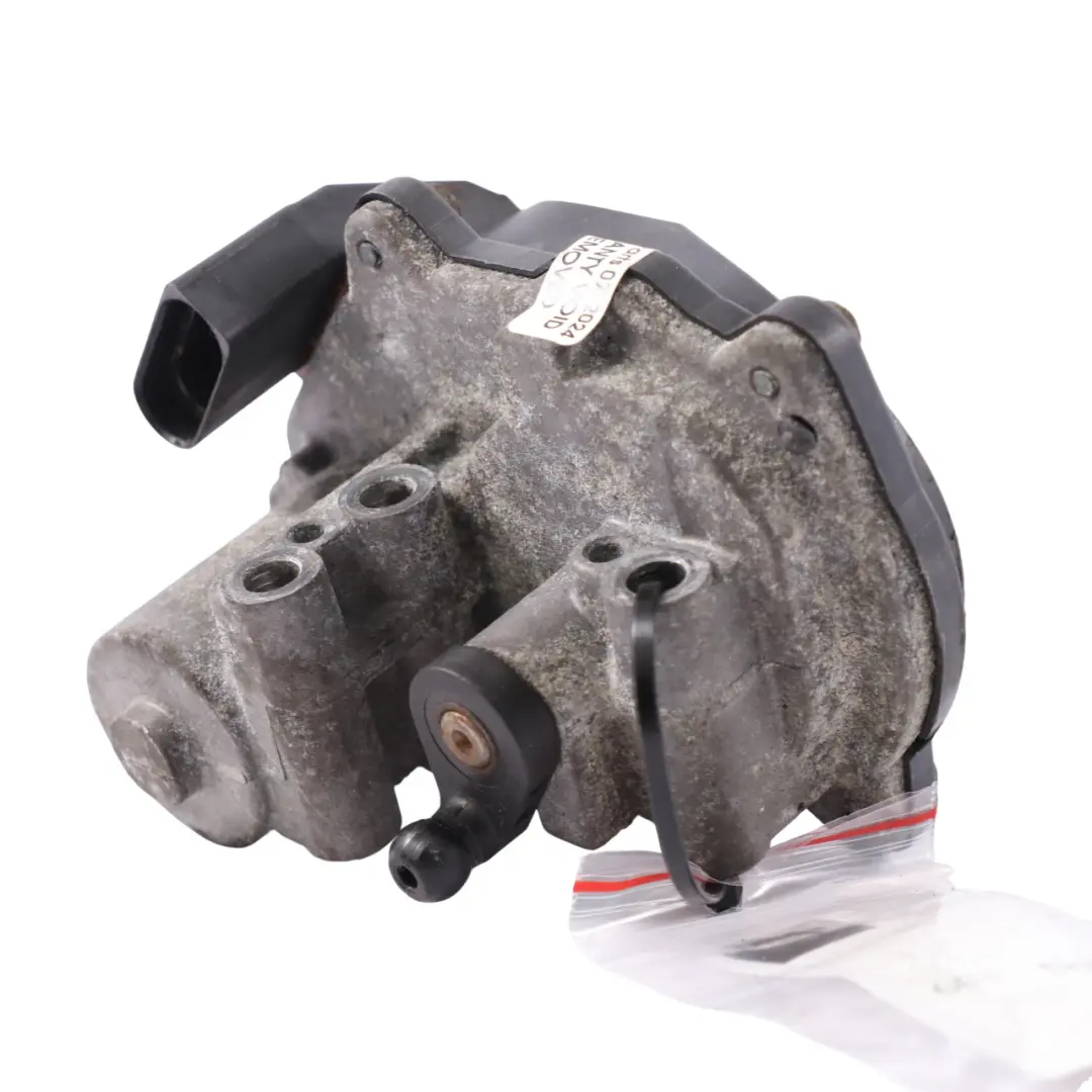 Audi A4 B8 2.0 TDI Diesel Engine Intake Manifold Flap Actuator - SKU 03L129086 - Part number 03L129086