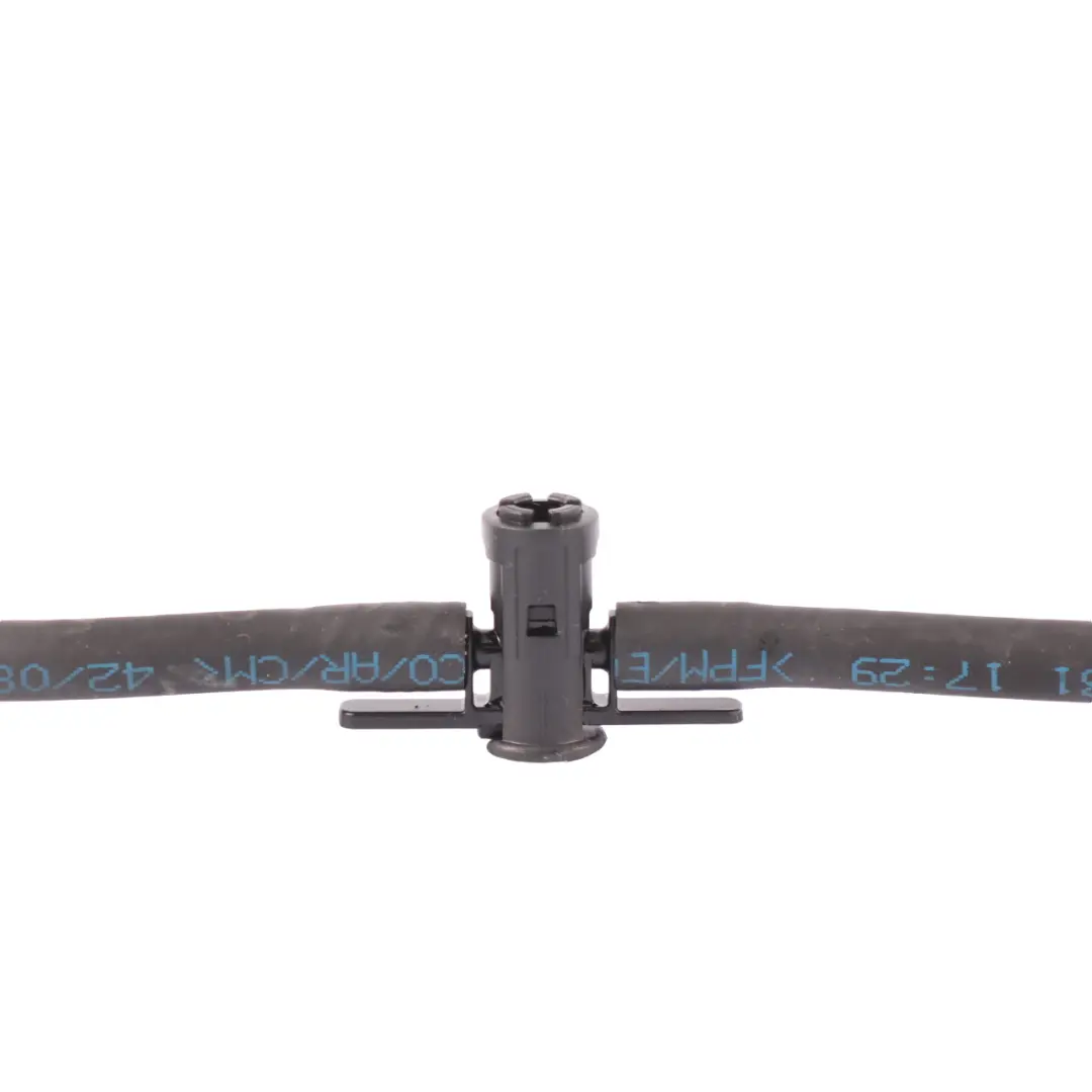 Tuyau de retour de carburant Tuyau d'injecteur pour Volkswagen Tiguan 5N à propos du numéro de pièce 03L130235K Volkswagen Tiguan 5N Tuyau de retour de carburant Tuyau d'injecteur - SKU 03L130235K - Numéro de pièce 03L130235K