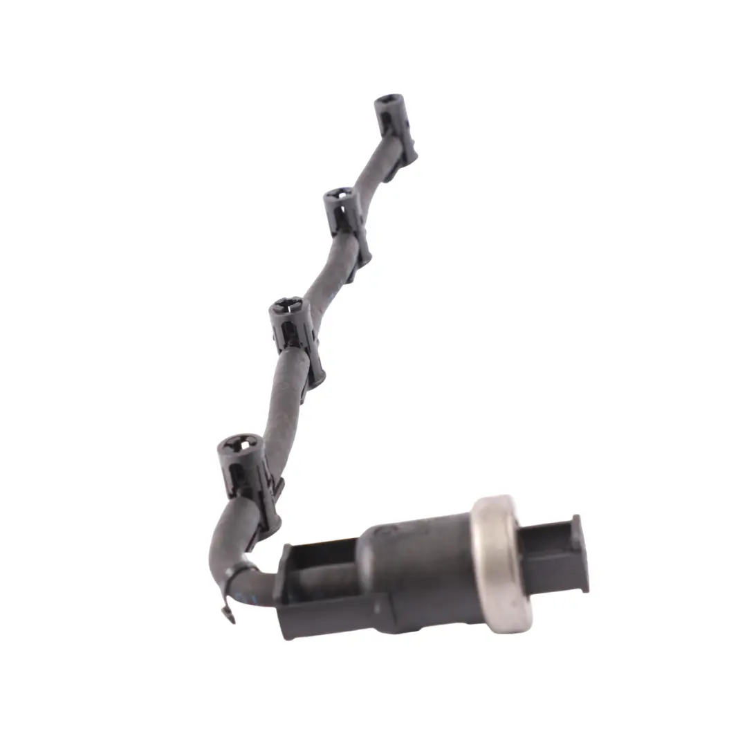 Tubo carburante linea di ritorno Tubo iniettore per Volkswagen Tiguan 5N con numero di parte 03L130235K Volkswagen Tiguan 5N Tubo carburante linea di ritorno Tubo iniettore - SKU 03L130235K - Numero di parte 03L130235K