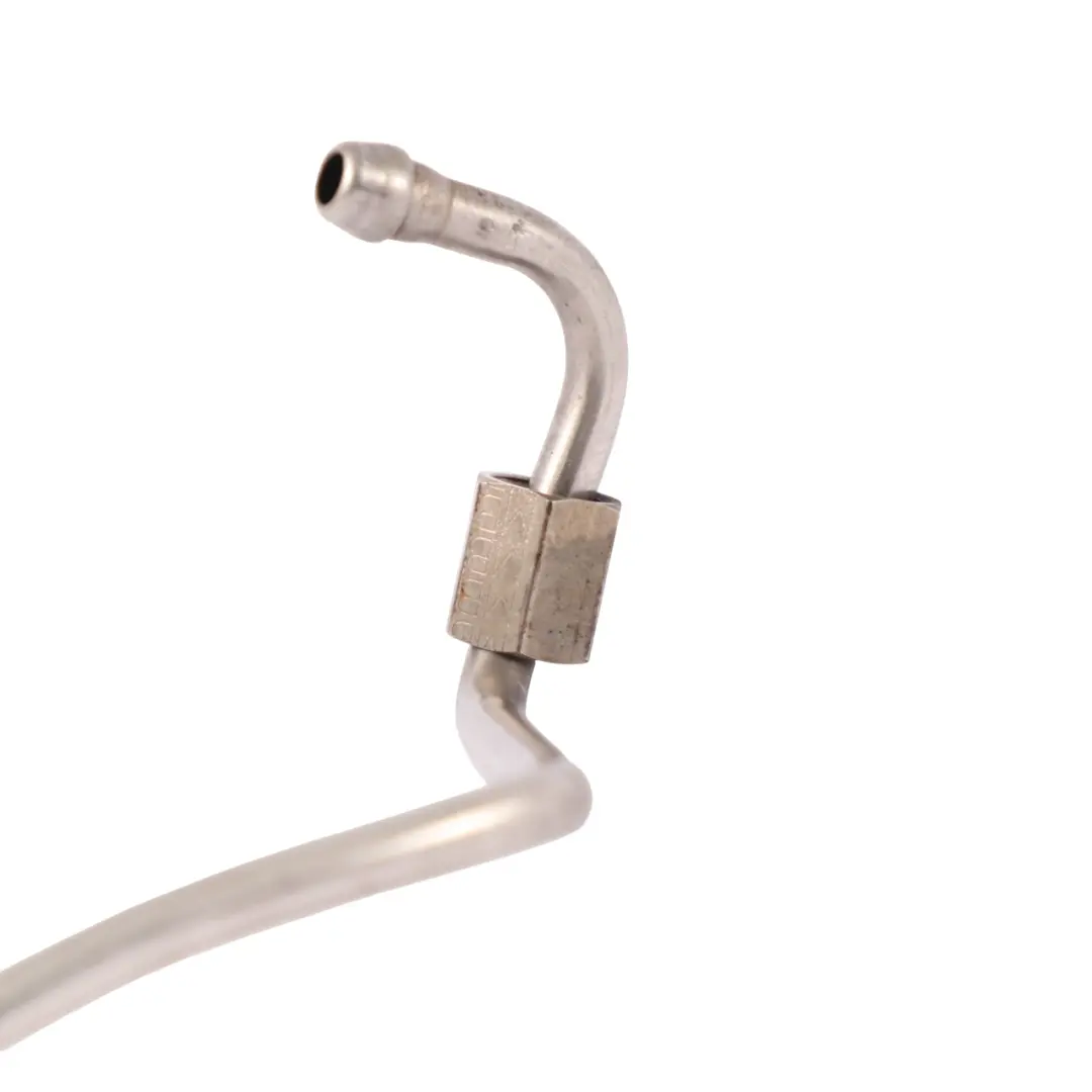 CBAB Tuyau d'alimentation d'huile turbo pour Volkswagen Tiguan 5N 2.0 TDI à propos du numéro de pièce 03L145771B Volkswagen Tiguan 5N 2.0 TDI CBAB Tuyau d'alimentation d'huile turbo - SKU 03L145771B - Numéro de pièce 03L145771B