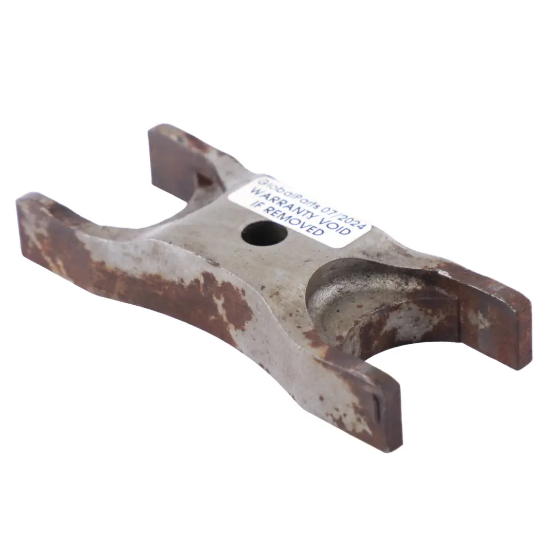 Injector Bracket Clamp Jaw Holder to VW Volkswagen Crafter TDI Fuel with Part number 04L130216A VW Volkswagen Crafter TDI Fuel Injector Bracket Clamp Jaw Holder - SKU 04L130216A-1 - Part number 04L130216A