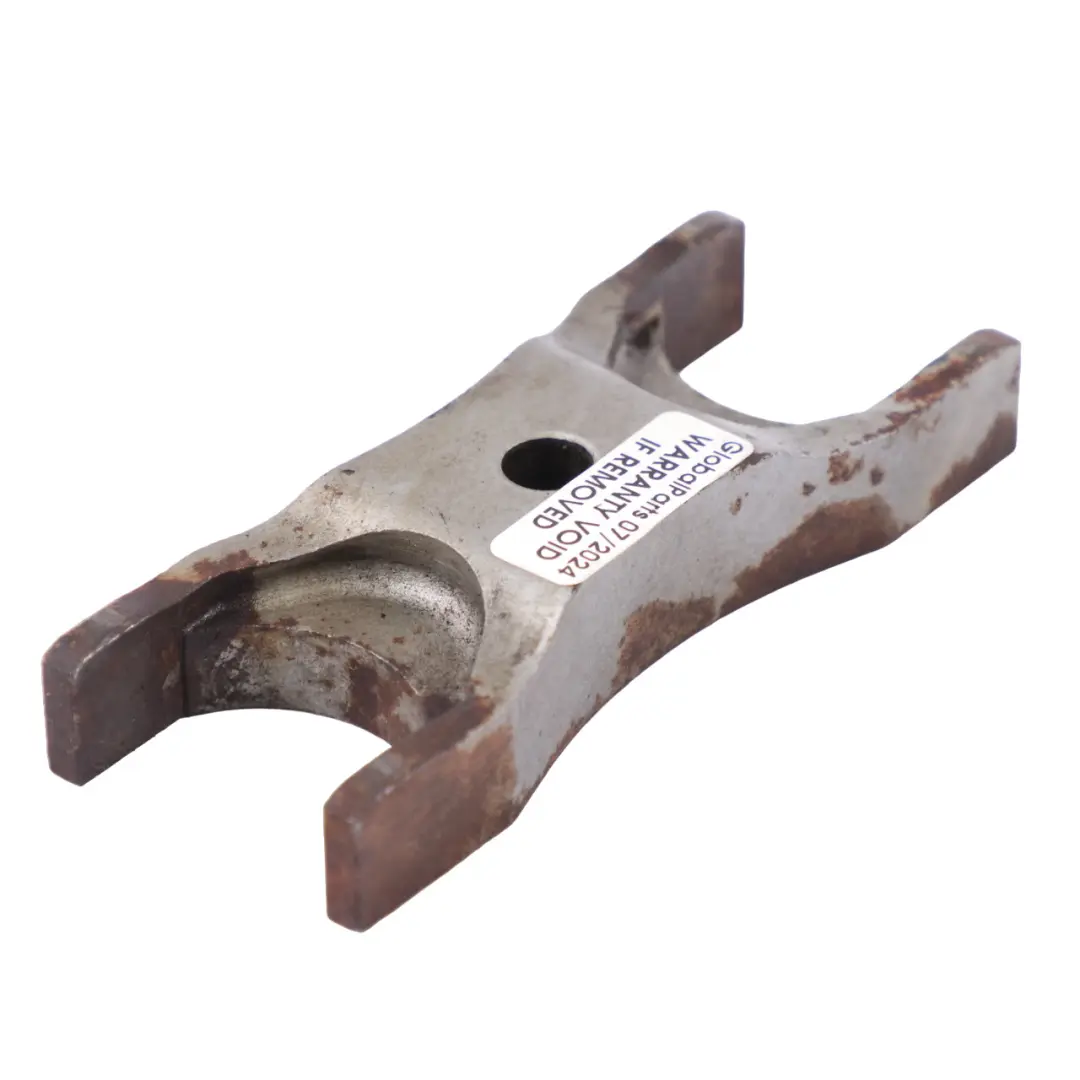 Injector Bracket Clamp Jaw Holder to VW Volkswagen Crafter TDI Fuel with Part number 04L130216A VW Volkswagen Crafter TDI Fuel Injector Bracket Clamp Jaw Holder - SKU 04L130216A-1 - Part number 04L130216A