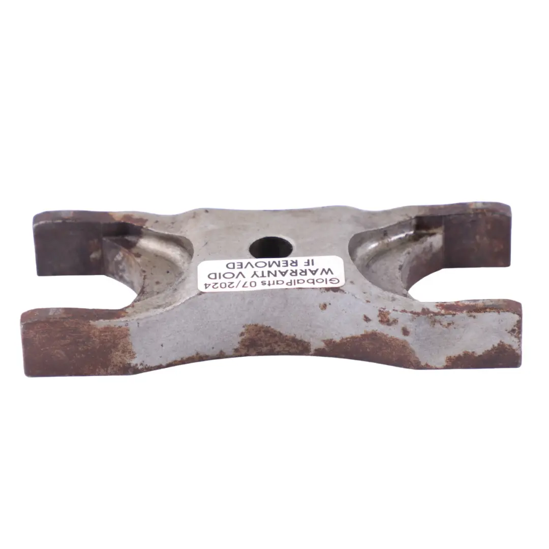 VW Volkswagen Crafter TDI Soporte de inyector combustible Abrazadera - SKU 04L130216 - Número de pieza 04L130216
