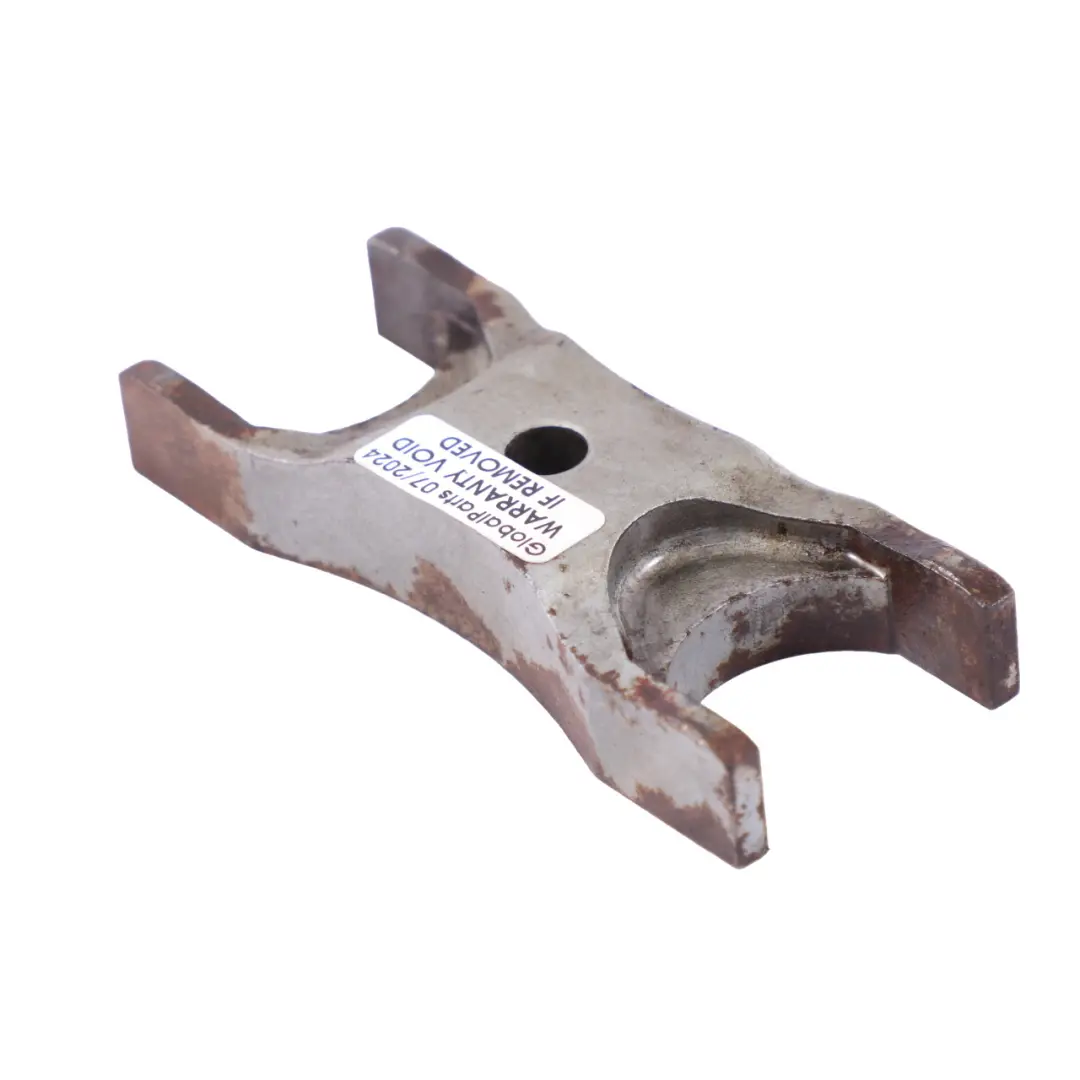 VW Volkswagen Crafter TDI Soporte de inyector combustible Abrazadera - SKU 04L130216 - Número de pieza 04L130216