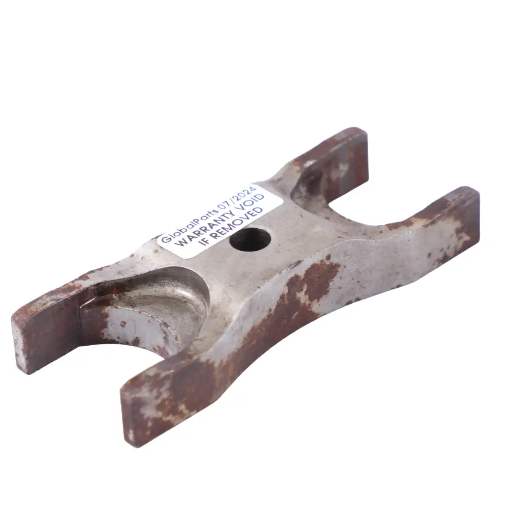 VW Volkswagen Crafter TDI Soporte de inyector combustible Abrazadera - SKU 04L130216 - Número de pieza 04L130216