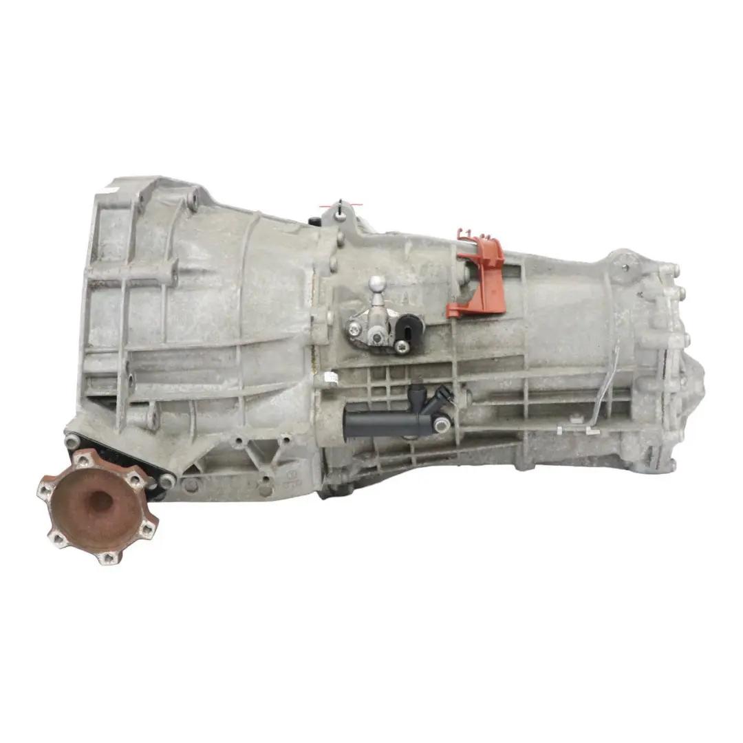 Schalt Getriebe 6 Gang LLM GARANTIE für Audi A4 B8 2.0 TDI mit Teilenummer 0B1300027L Audi A4 B8 2.0 TDI Schalt Getriebe 6 Gang LLM GARANTIE - SKU 0B1300027L - Teilenummer 0B1300027L