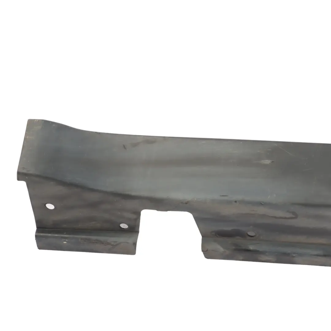 Tapa lateral faldon panel izquierdo Schwarz / Black para Mini One R50 con número de pieza 1505863 Mini One R50 Tapa lateral faldon panel izquierdo Schwarz / Black - SKU 1505863-1 - Número de pieza 1505863