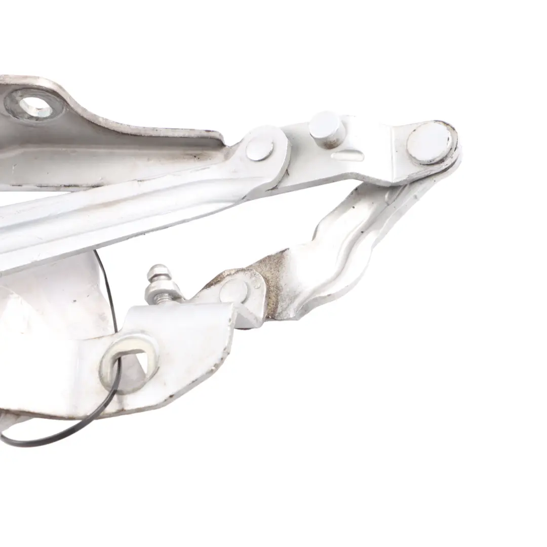 Front Bonnet Hood Engine Cover Hinge Right O/S Reflex Silver LA7W to VW New Beetle with Part number 1C0823302G VW New Beetle Front Bonnet Hood Engine Cover Hinge Right O/S Reflex Silver LA7W - SKU 1C0823302G-RES - Part number 1C0823302G