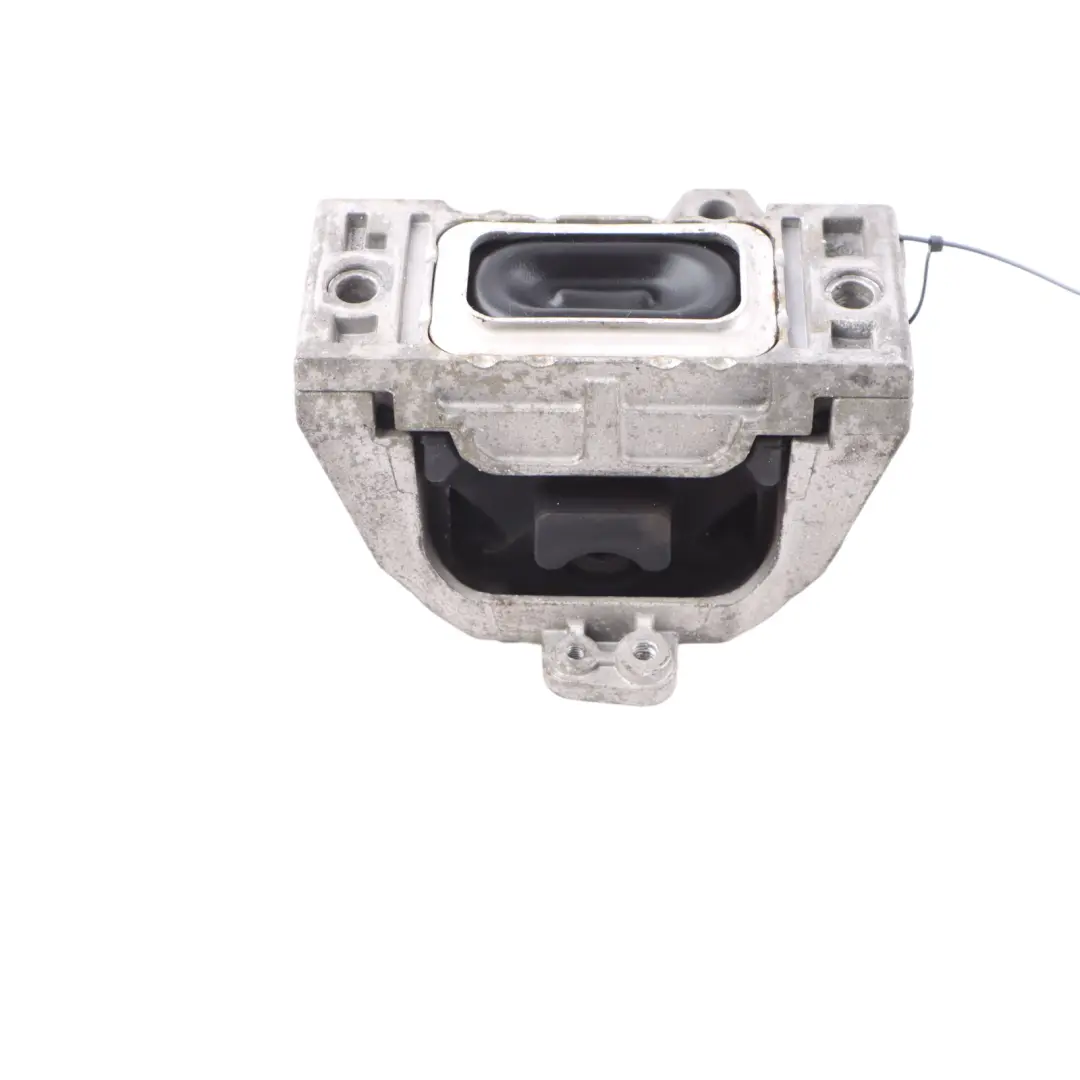 Mount Support Right O/S Carrier to VW Volkswagen New Beetle Engine with Part number 1J0199262BE VW Volkswagen New Beetle Engine Mount Support Right O/S Carrier - SKU 1J0199262BE - Part number 1J0199262BE