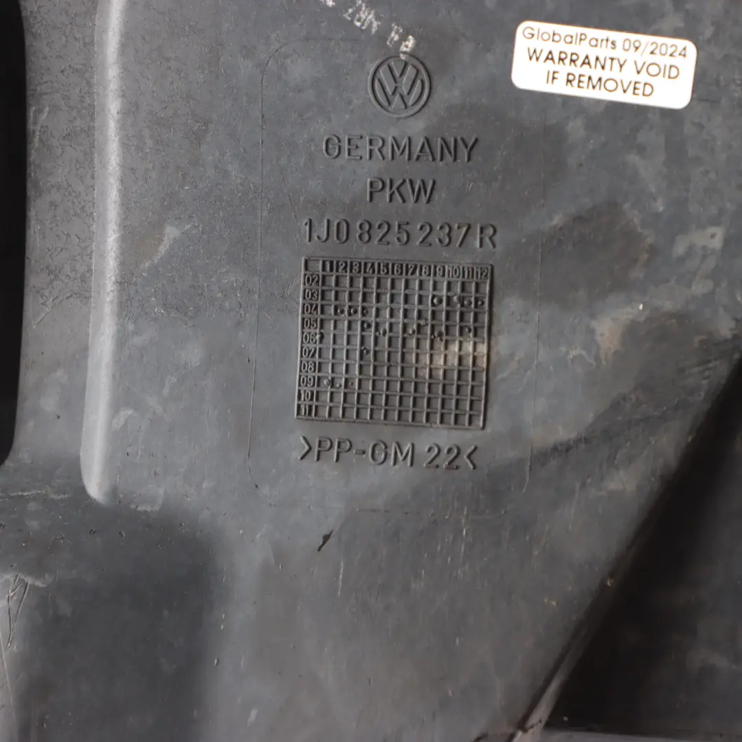 Underfloor VW New Beetle 1C Seat Leon 1M Undertray Engine Cover Front to with Part number 1J0825237R Underfloor VW New Beetle 1C Seat Leon 1M Undertray Engine Cover Front - SKU 1J0825237R - Part number 1J0825237R