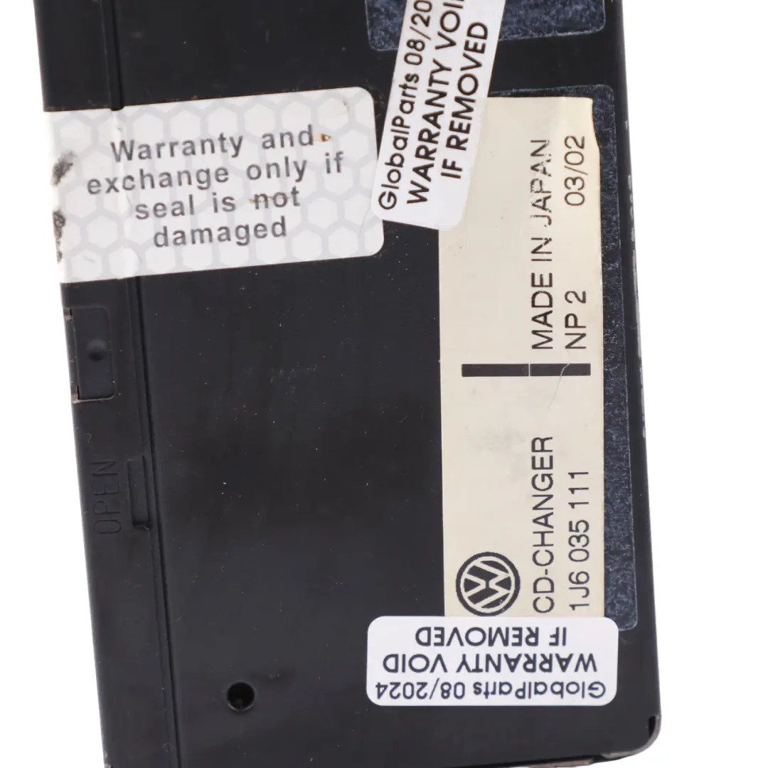 7L Golf 4 CD Changer to VW Volkswagen Touareg with Part number 1J6035111 VW Volkswagen Touareg 7L Golf 4 CD Changer - SKU 1J6035111 - Part number 1J6035111