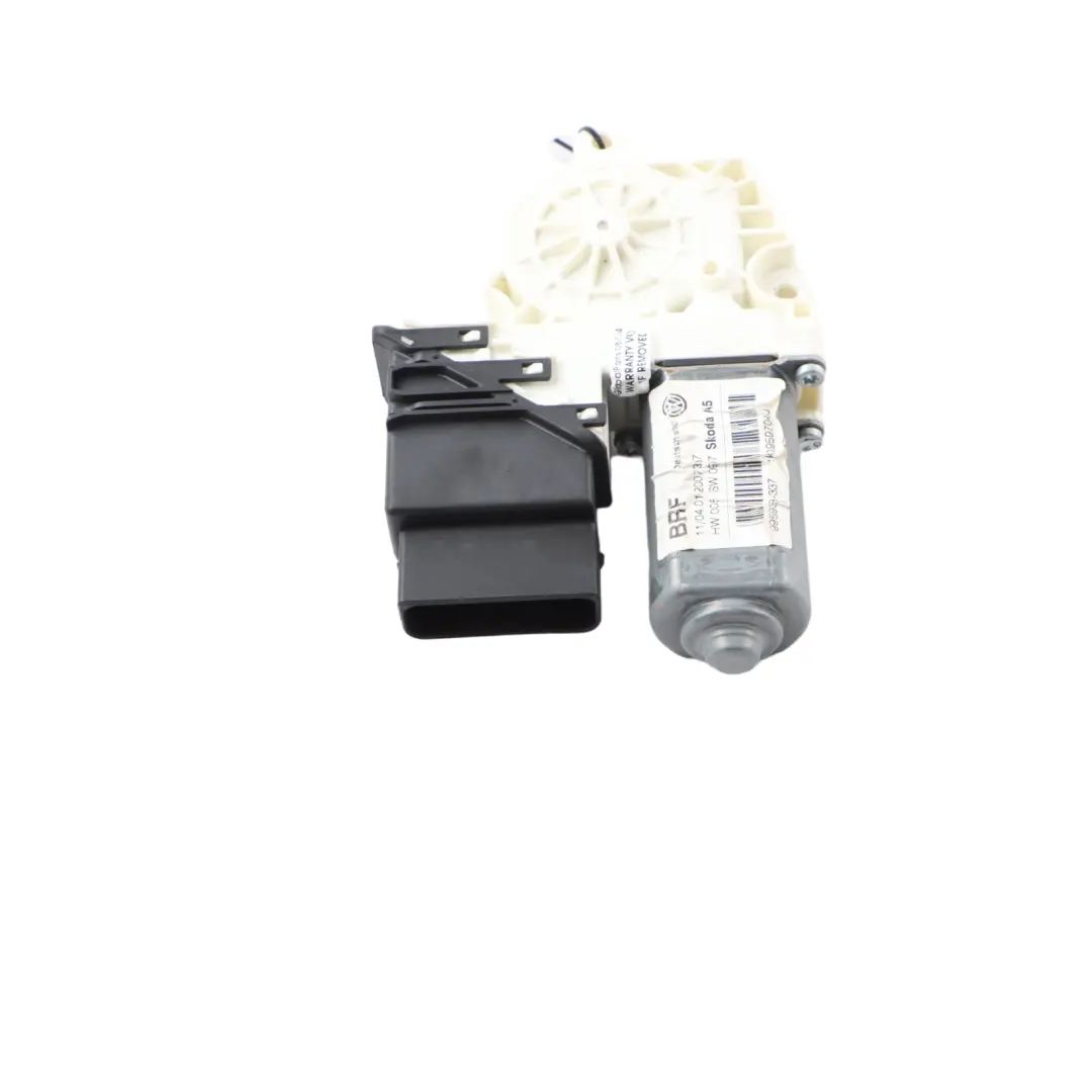 Motore regolatore alzacristalli posteriore destro per Skoda Octavia II con numero di parte 1K0959704J Skoda Octavia II Motore regolatore alzacristalli posteriore destro - SKU 1K0959704J - Numero di parte 1K0959704J