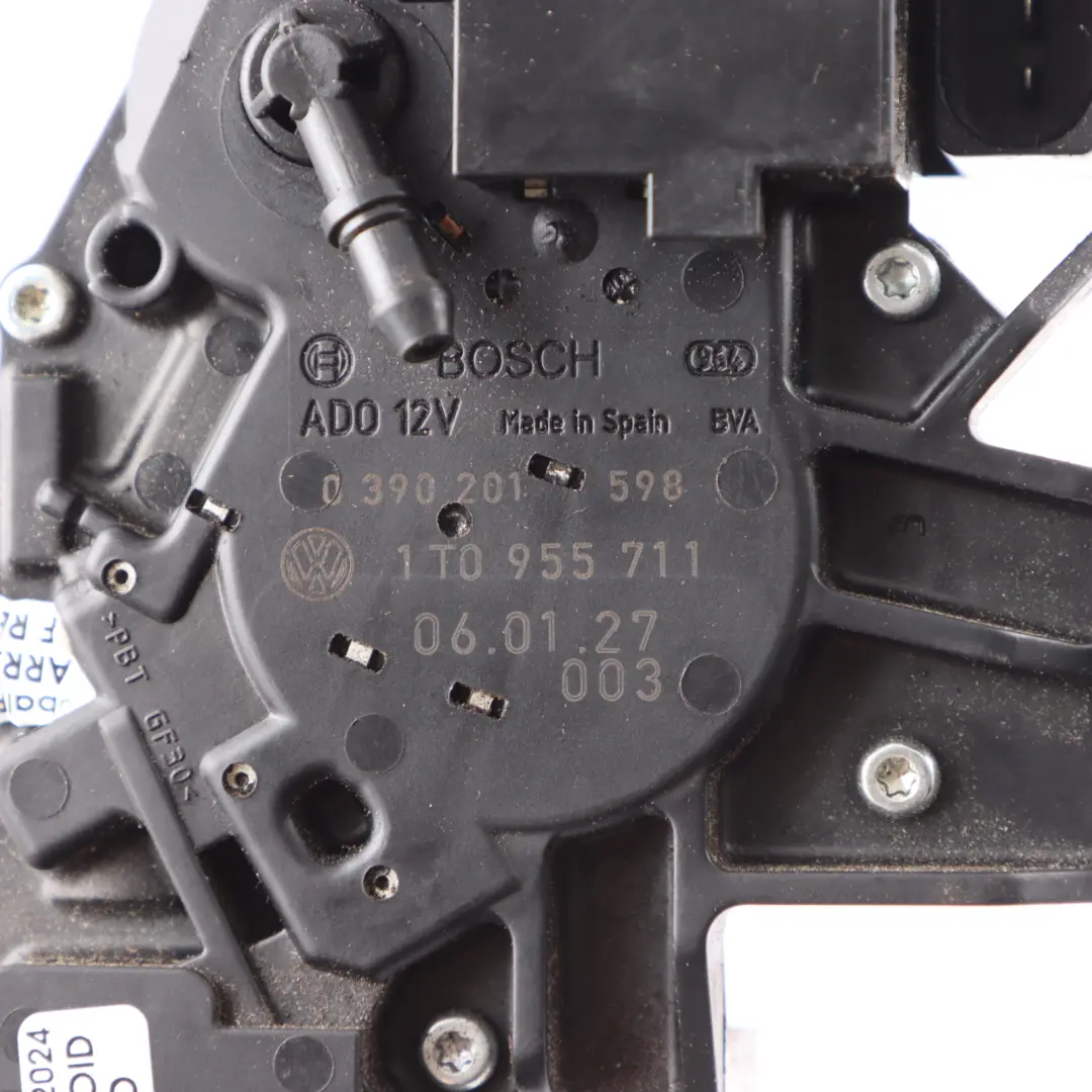 Boot Tailgate Wiper Motor Rear to VW Volkswagen Touran T1 with Part number 1T0955711C VW Volkswagen Touran T1 Boot Tailgate Wiper Motor Rear - SKU 1T0955711C - Part number 1T0955711C