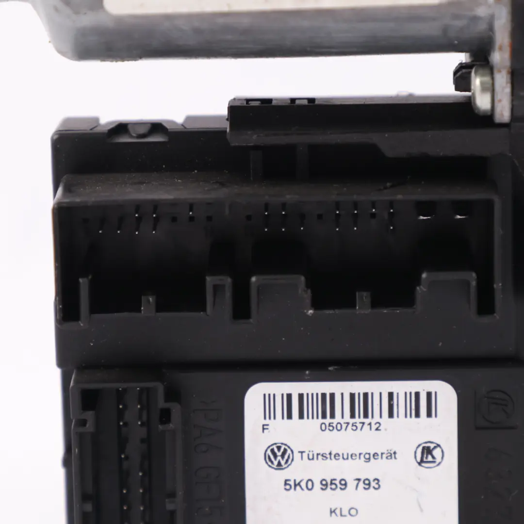 VW Caddy Motore alzacristalli lato guida Regolatore azionamento - SKU 1T0959701AF - Numero di parte 1T0959701AF