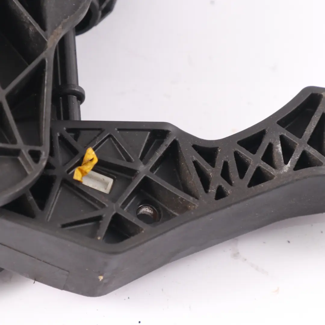 Clutch Pedal Assembly Manual Speed Transmission to Volkswagen Caddy with Part number 1T2721318E Volkswagen Caddy Clutch Pedal Assembly Manual Speed Transmission - SKU 1T2721318E - Part number 1T2721318E