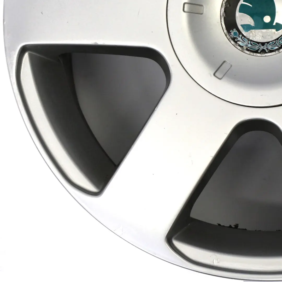 Alloy Wheel Rim 6,5J 16" ET:50 to Skoda Octavia II Silver with Part number 1Z0601025B Skoda Octavia II Silver Alloy Wheel Rim 6,5J 16" ET:50 - SKU 1Z0601025B-2 - Part number 1Z0601025B