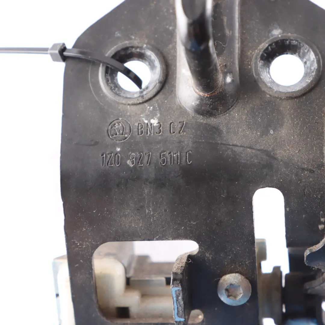 Skoda Octavia II Coperchio Del Bagagliaio Gancio Chiusura Portellone - SKU 1Z0827511C - Numero di parte 1Z0827511C