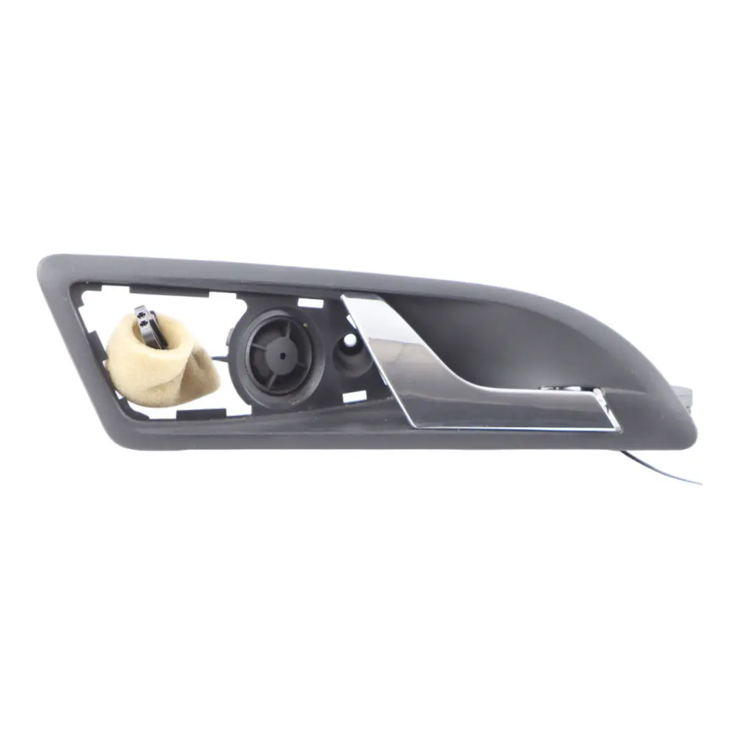 Front Door Handle Speaker Interior Right O/S Chrome to Skoda Octavia II with Part number 1Z0837222 Skoda Octavia II Front Door Handle Speaker Interior Right O/S Chrome - SKU 1Z0837222 - Part number 1Z0837222