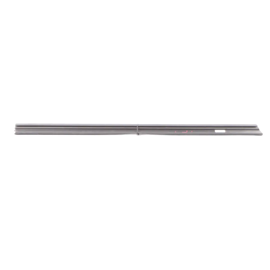 Skoda Octavia 2 Porte Finestrino Guarnizione Interna Anteriore Sinistra Gomma - SKU 1Z0837479A - Numero di parte 1Z0837479A
