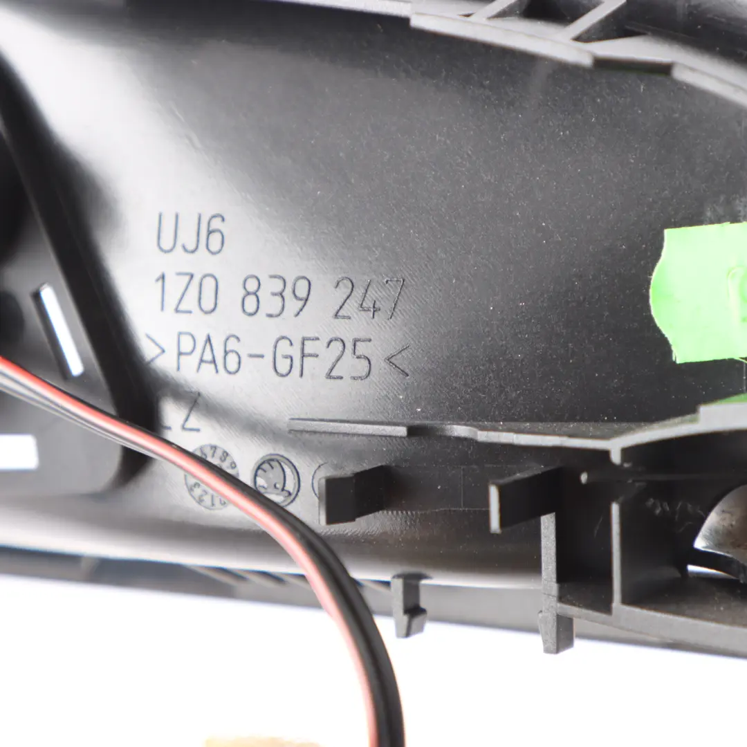 Door Handle Speaker Interior Left N/S Chrome to Skoda Octavia II Rear with Part number 1Z0839221A Skoda Octavia II Rear Door Handle Speaker Interior Left N/S Chrome - SKU 1Z0839221A - Part number 1Z0839221A