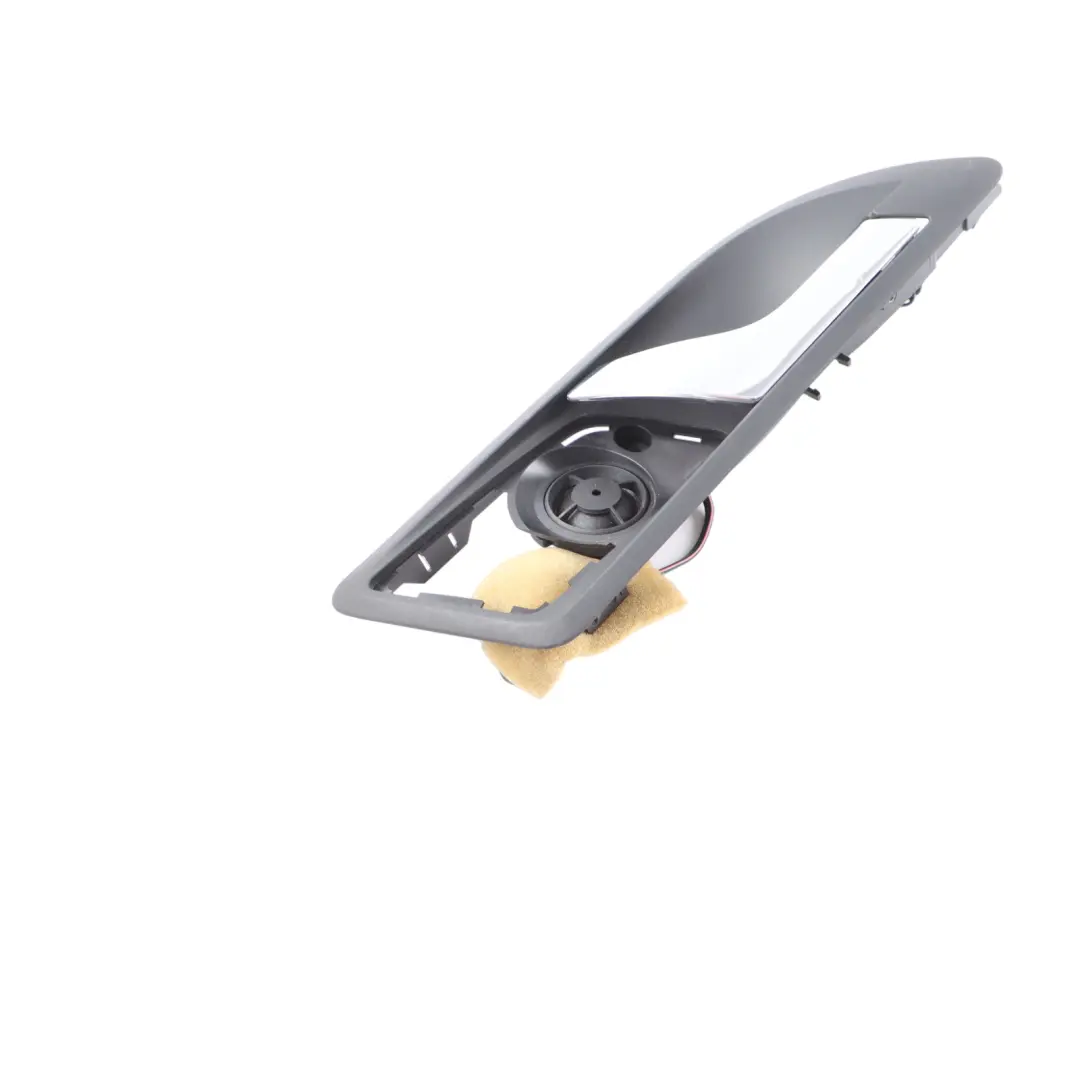 Door Handle Speaker Interior Right O/S Chrome to Skoda Octavia II Rear with Part number 1Z0839222A Skoda Octavia II Rear Door Handle Speaker Interior Right O/S Chrome - SKU 1Z0839222A - Part number 1Z0839222A