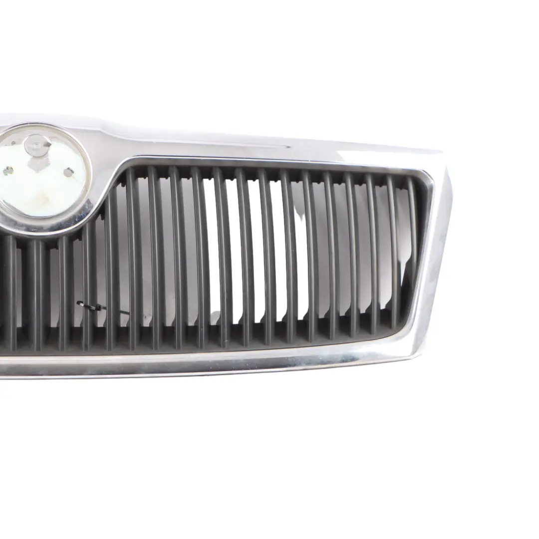 Skoda Octavia II Centre Upper Front Grille Radiator Trim Cover Panel - SKU 1Z0853668-1 - Part number 1Z0853668