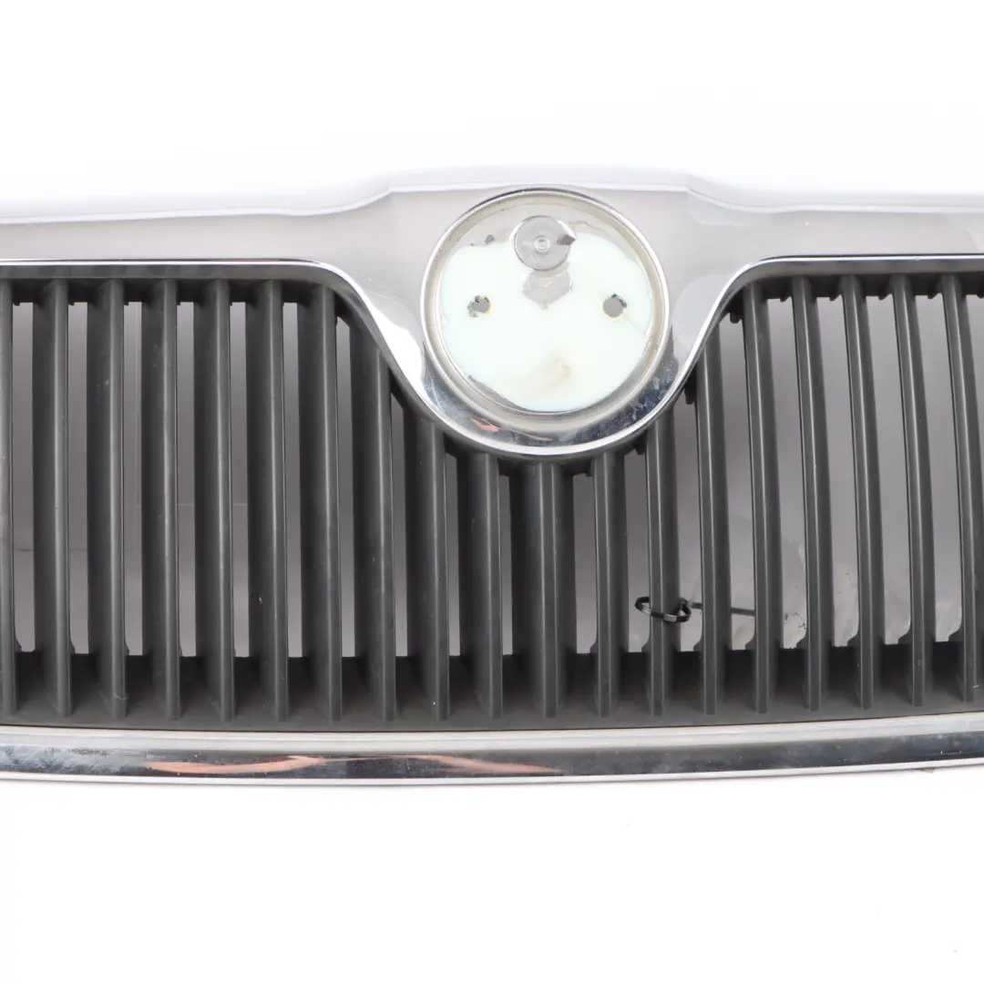 Skoda Octavia II Centre Upper Front Grille Radiator Trim Cover Panel - SKU 1Z0853668-1 - Part number 1Z0853668