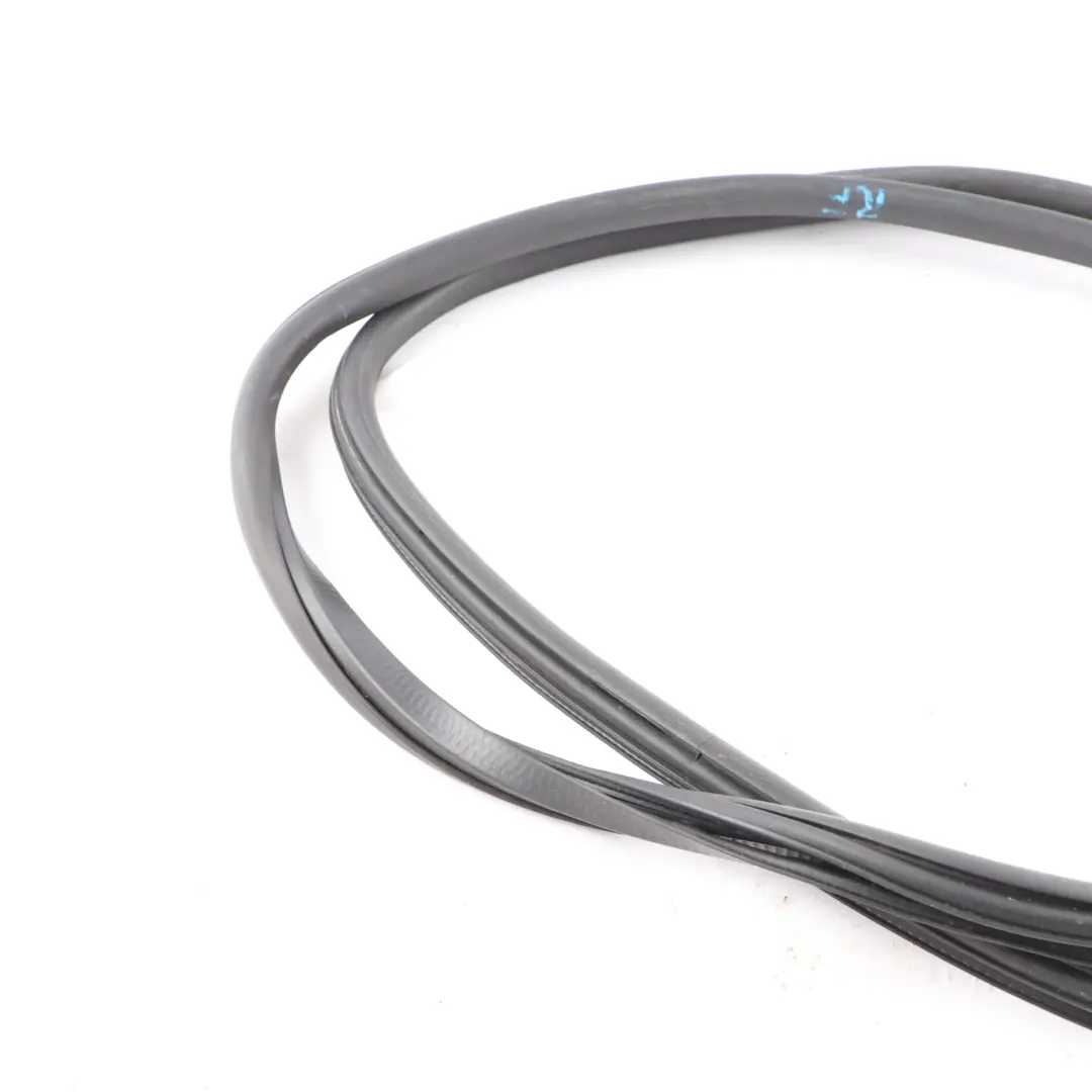 Door Seal Front Right O/S Sealing Gasket Rubber to Skoda Octavia II with Part number 1Z0867365J Skoda Octavia II Door Seal Front Right O/S Sealing Gasket Rubber - SKU 1Z0867365J - Part number 1Z0867365J